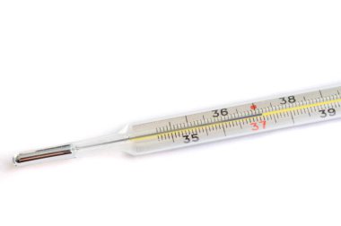 Beyaz arkaplanda termometre izole edildi