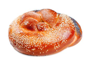 Beyaz arkaplanda izole edilmiş Paskalya pastası