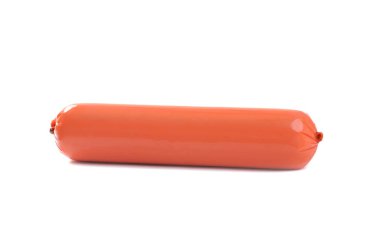 sosis beyaz arkaplanda izole