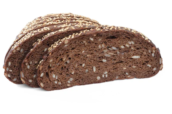 Verse roggebrood geïsoleerd — Stockfoto