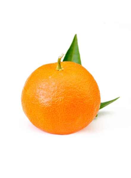 Orange fruit with leaf isolated — Stock Photo, Image