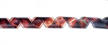 35mm film şeridi üzerinde izole beyaz arka plan