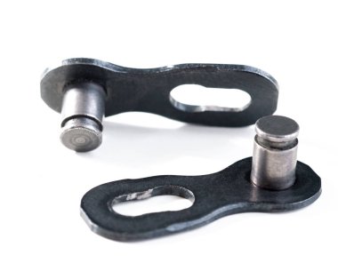 Bisiklet zinciri ana bağlantılar. Özel bağlantı gerekçesini için iki iğne ile