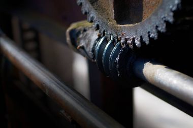 Ortogonal sonsuz dişli Redüktör. Eski çelik makine mühendisliği p