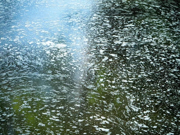 Schmutzwasser Mit Unraffinierten Abfalldeponien Den Fluss — Stockfoto