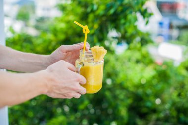 Ananas eller erkekte kokteyl 