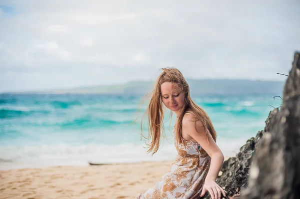 Girl on the beach of Boracay Island — Stock Photo, Image