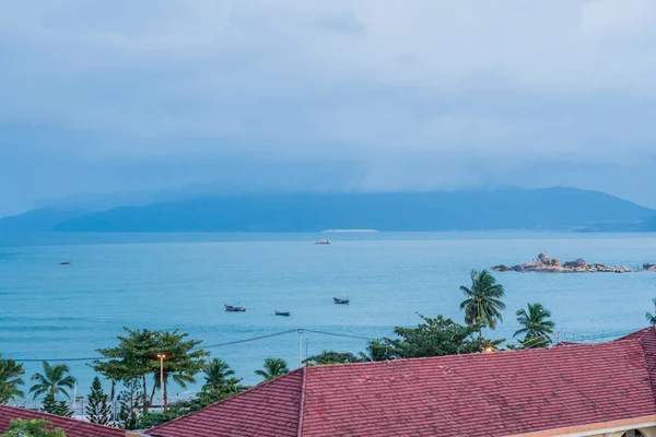 Barcos de pesca en puerto deportivo en Nha Trang — Foto de Stock