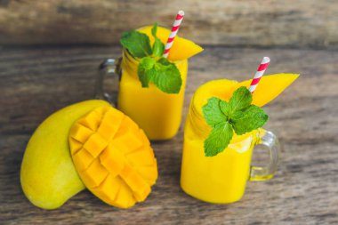 Mango gelen sulu güler yüzlü 