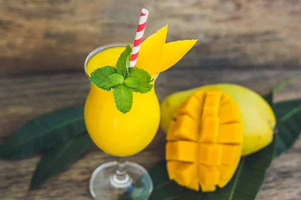 Sappige smoothie van mango — Stockfoto