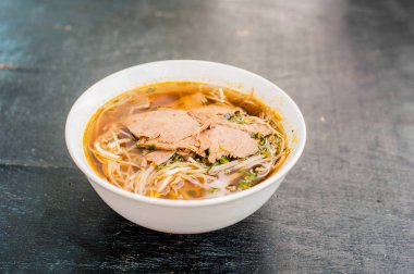  Geleneksel Vietnam sığır çorbası