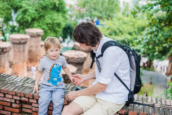 Pai e filho da criança no Vietnã — Fotografia de Stock