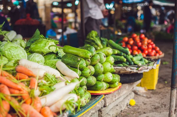 Verduras en el mercado vietnamita — Foto de Stock