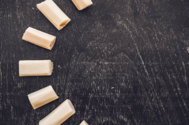 şeker kamışı parçaları