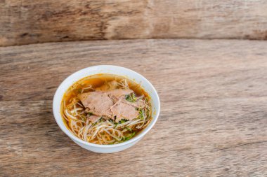  Geleneksel Vietnam sığır çorbası