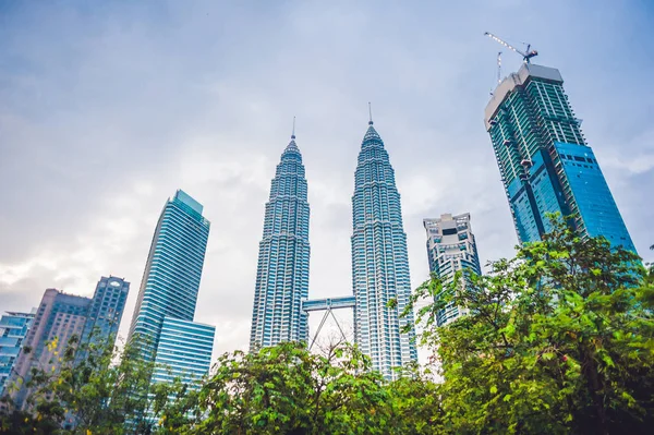 マレーシアのクアラルンプールにあるペトロナスタワー. — ストック写真
