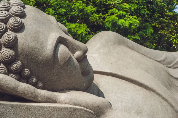 Buda Durmiendo en la Pagoda del Hijo Largo — Foto de Stock