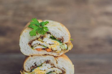 Vietnamca Bahn Mi sandviç
