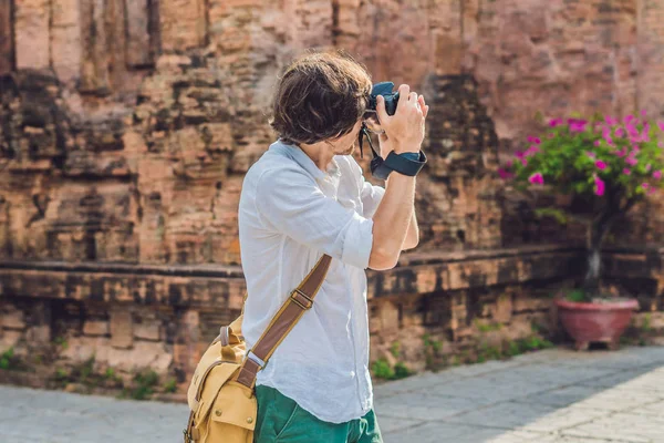 Homme touriste au Vietnam — Photo