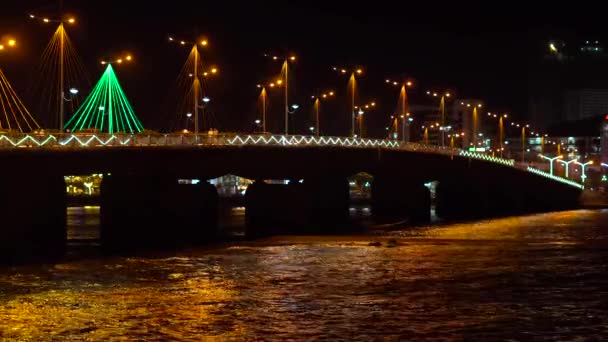 Puente de colores en Nha Trang — Vídeos de Stock