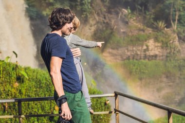 Baba ve oğul, Lam Dong il