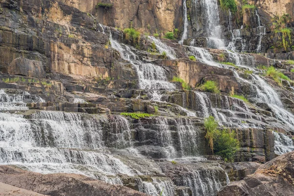 Дивовижні Pongour водоспад — стокове фото