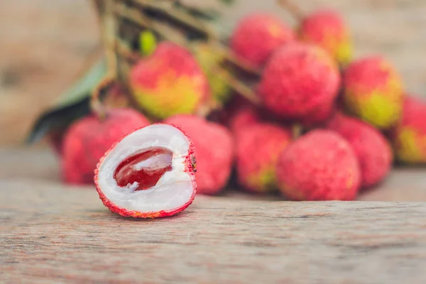 Свежие фрукты литчи — стоковое фото