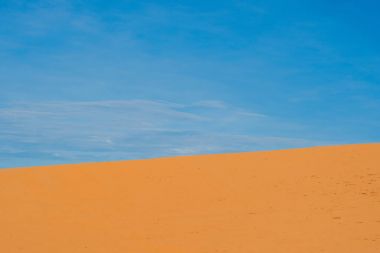 Vietnam şafakta Kızıl çöl