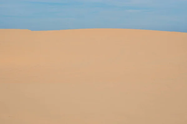 Żółty piasek pustyni, Mui Ne — Zdjęcie stockowe