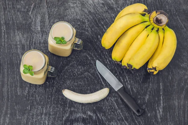 Frullati di banane e banane — Foto Stock