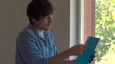 Does pencere montaj erkekte