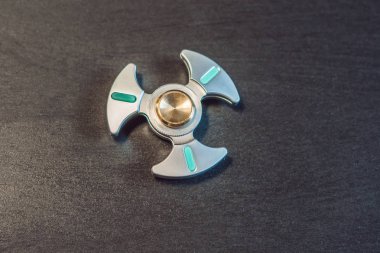 Ünlü topluca spinner 