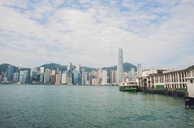 victoria Limanı manzarasına 