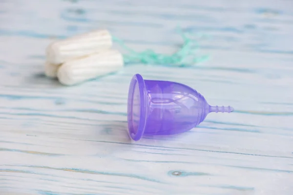 Menstrual cup and tampons — Stock Photo, Image