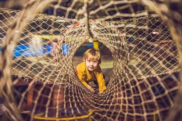 Boy Passes Obstacle Course Sports Club — Stock Photo, Image