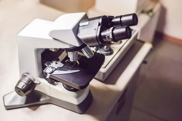 Rectificadora de micrómetro de precisión máquina de pulido —  Fotos de Stock