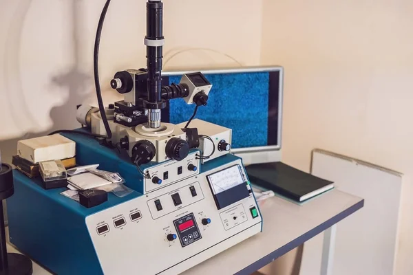 Ion etching system for solid samples — Stock Photo, Image