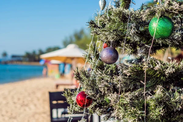 Árvore Abeto Natal Praia Areia Celebração Ano Novo — Fotografia de Stock