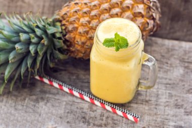 Taze ananas ananas yüzlü 