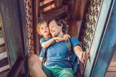 Güzel Budist tapınağı yamaca Phu Quoc, Vietnam.