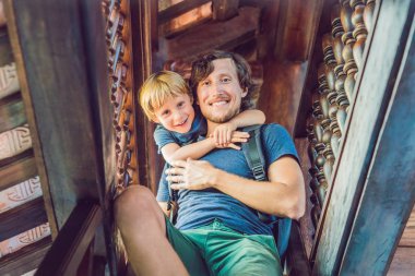 Güzel Budist tapınağı yamaca Phu Quoc, Vietnam.