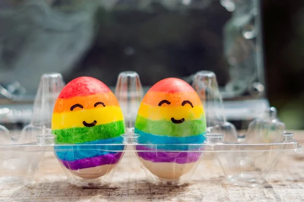 Dos Huevos Coloreados Arco Iris Concepto Homosexual — Foto de Stock