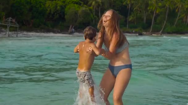 Slowmotion Shot Young Beautiful Woman Her Son Having Fun Beach — Stock Video