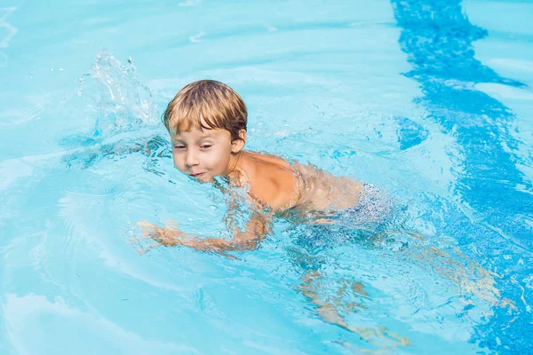 Actividades Piscina Natación Infantil Juegos Agua Felicidad Verano — Foto de Stock