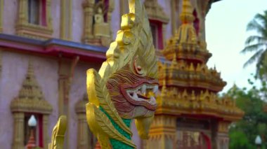 Steadycam atış Phuket Island, Tayland tarihinde Wat Chalong Tapınağı