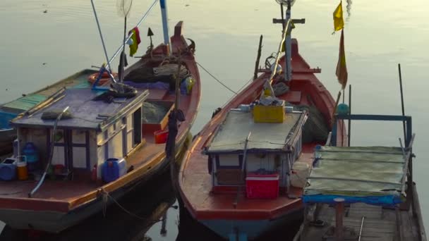 Grandes barcos de pesca — Vídeo de Stock