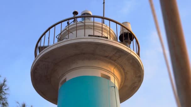 View on a Dinh Cau lighthouse in a city of Duong Dong. Symbol of Phu Quoc island in Vietnam — Stock Video