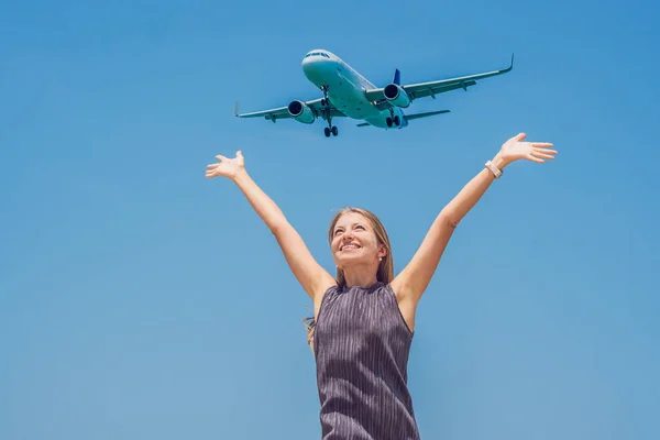 Uma Jovem Praia Aterrar Aviões Conceito Viagem — Fotografia de Stock