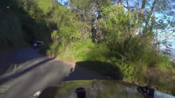 On a way to the Tenger caldera. View from a front seat on the Bromo volcano — Stock Video