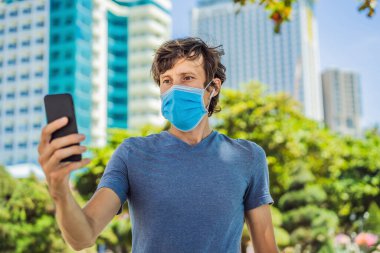 Yapay zeka ve sinirsel ağlar kullanılarak tıbbi maskede yüz tanıma. Biyometrik tarama yüz kimliği. Tanıma Sistemi vasıtasıyla Kişinin Kimliği. Çokgen Kablo Konsepti